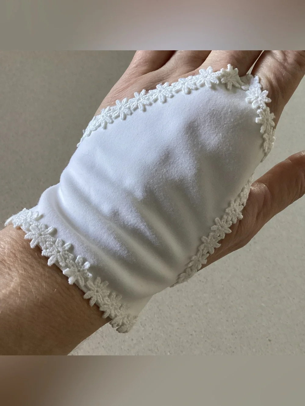 Vintage Pair Elegant Fingerless Gloves Wedding